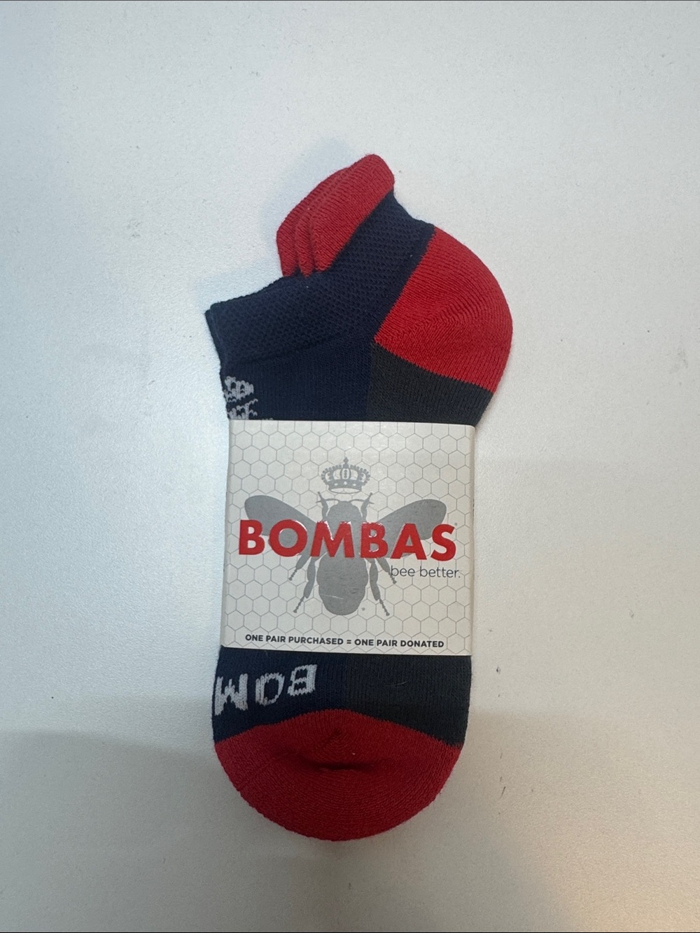 Bombas Low-Cut Socks in Navy and Red